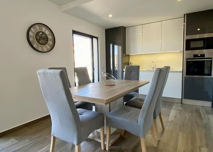 Rocha Do Sul 2 By Coral