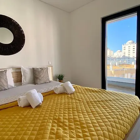 Rocha Do Sul 2 By Coral