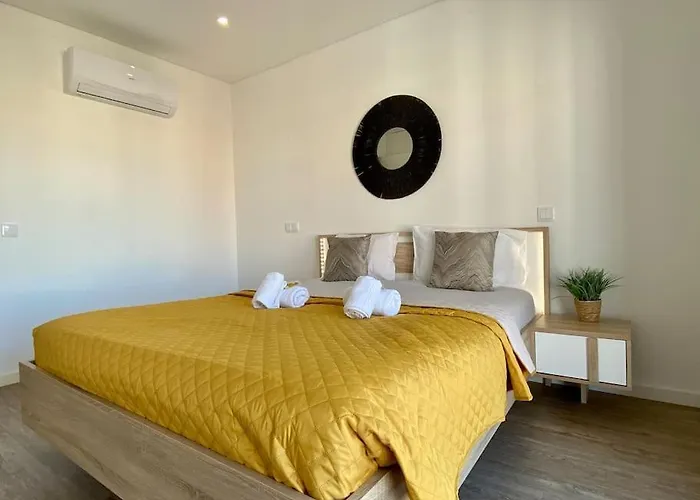 Rocha Do Sul 2 By Coral * ポルティマン